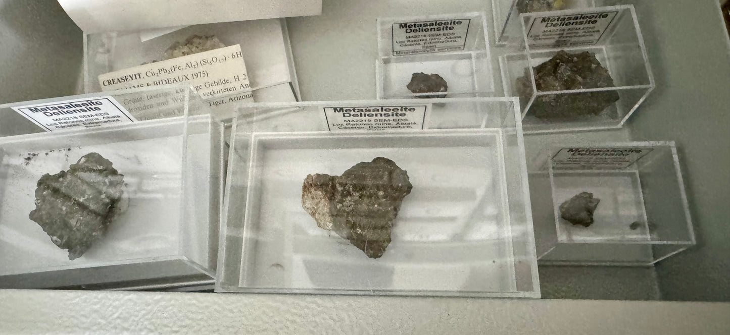 Deliensite & Metasaleeite