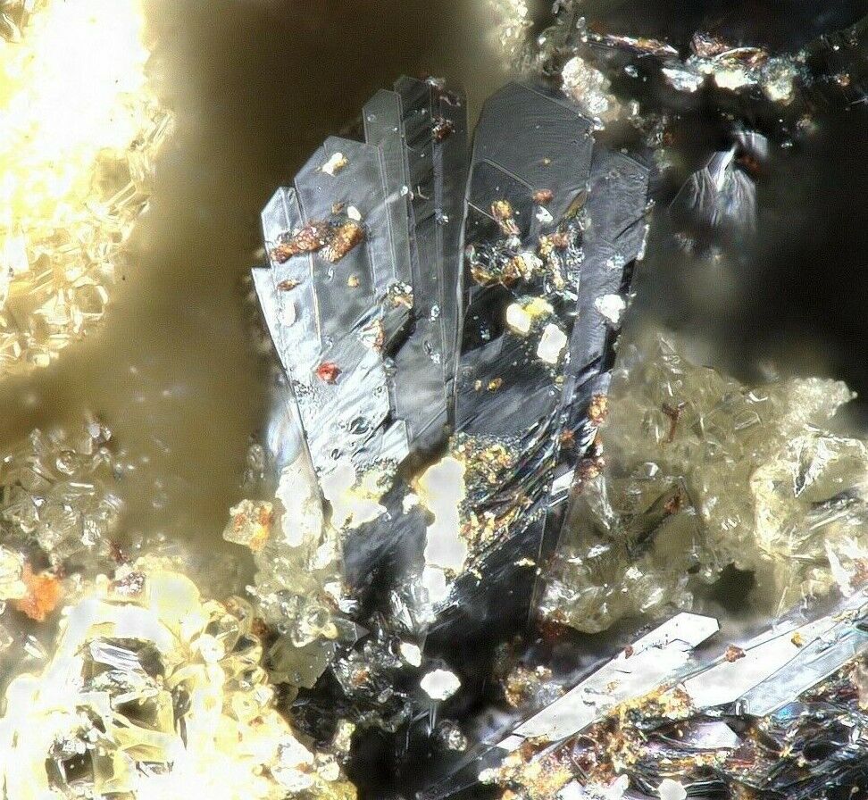 Schneiderhöhnite Urucum Claim, Galileia, Minas Gerais, Brasilien Raman & EDS