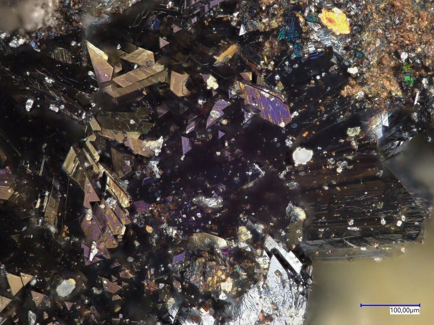 Schneiderhöhnit Urucum Claim, Galileia, Minas Gerais, Brasilien Raman & EDX
