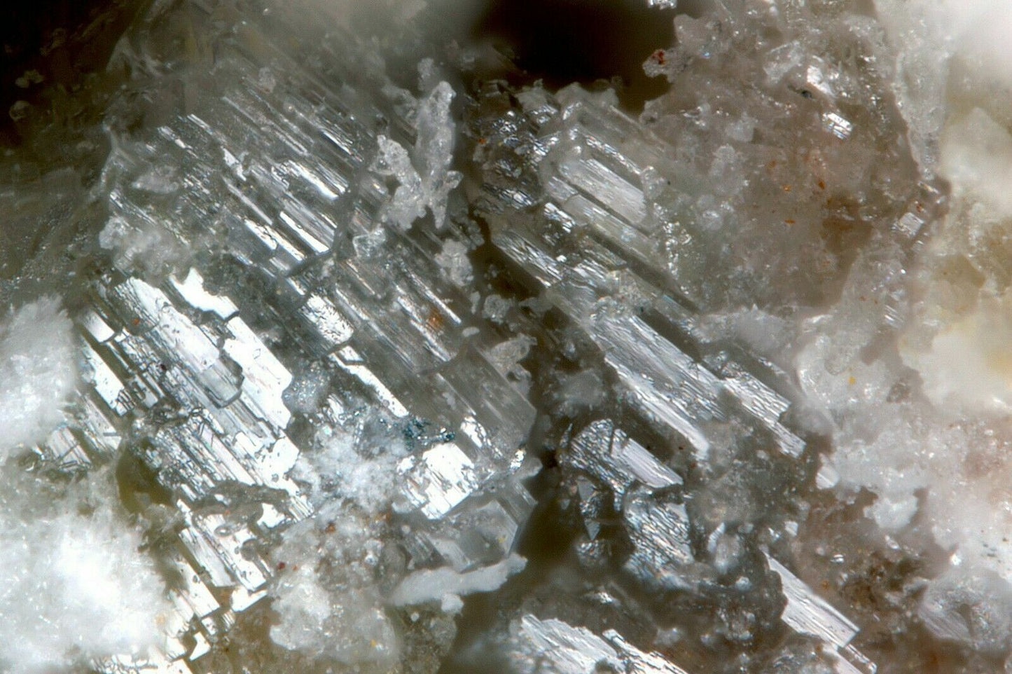 Leucostaurite Santa Ana mine, Tocopila, Chile analysed