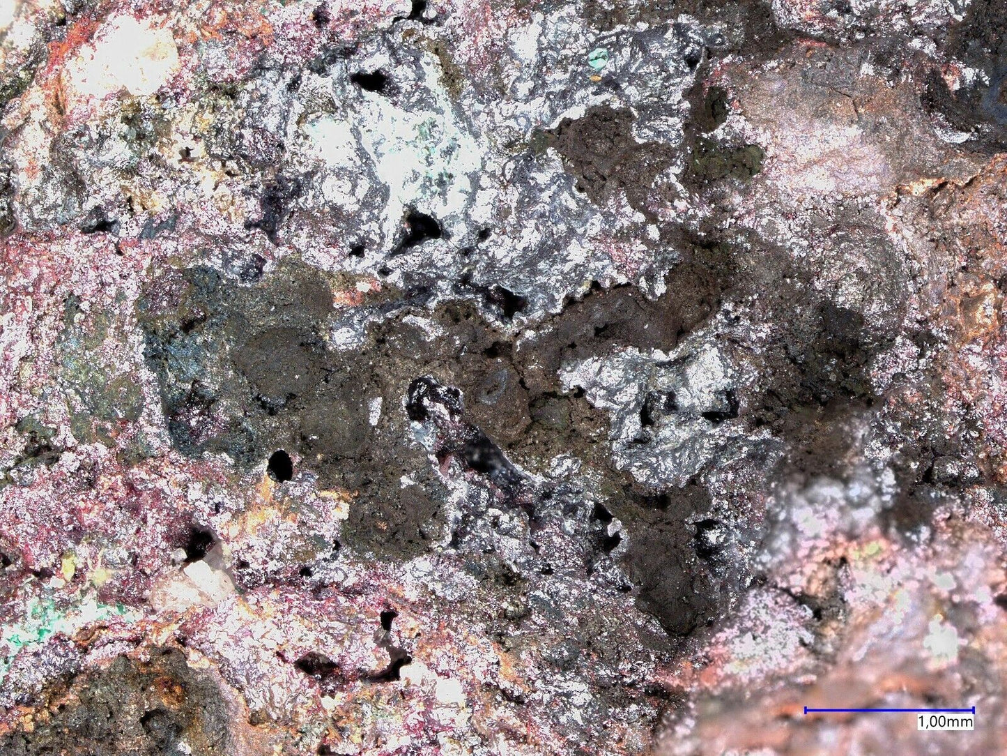 Berzelianit auf Kupfer Tsumeb mine, Tsumeb, Namibia; EDX & SCXRD untersucht