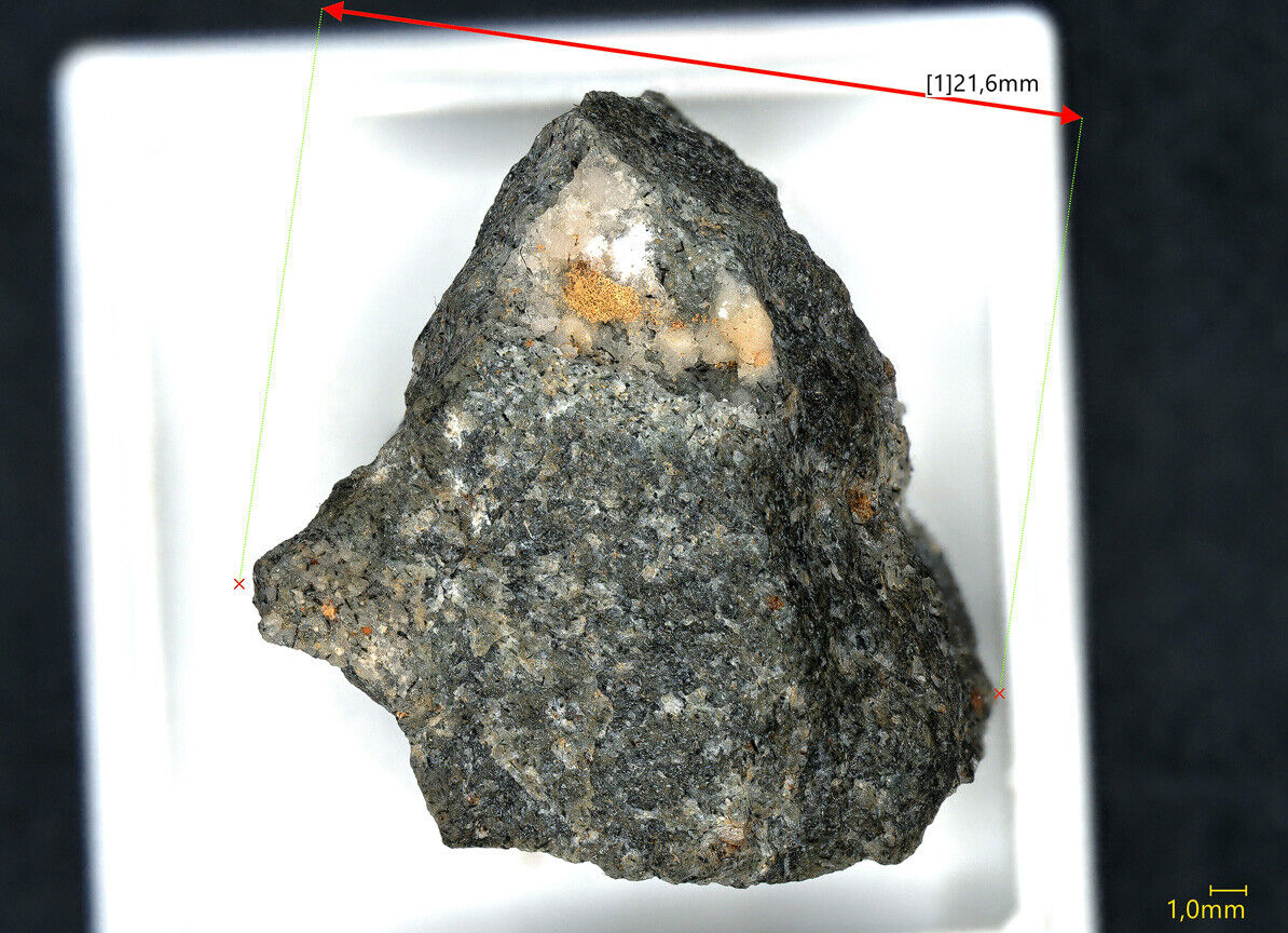 Labuntsovite-(Mn) Aris Quarries, Khomas Region, Namibia - EDS conf.