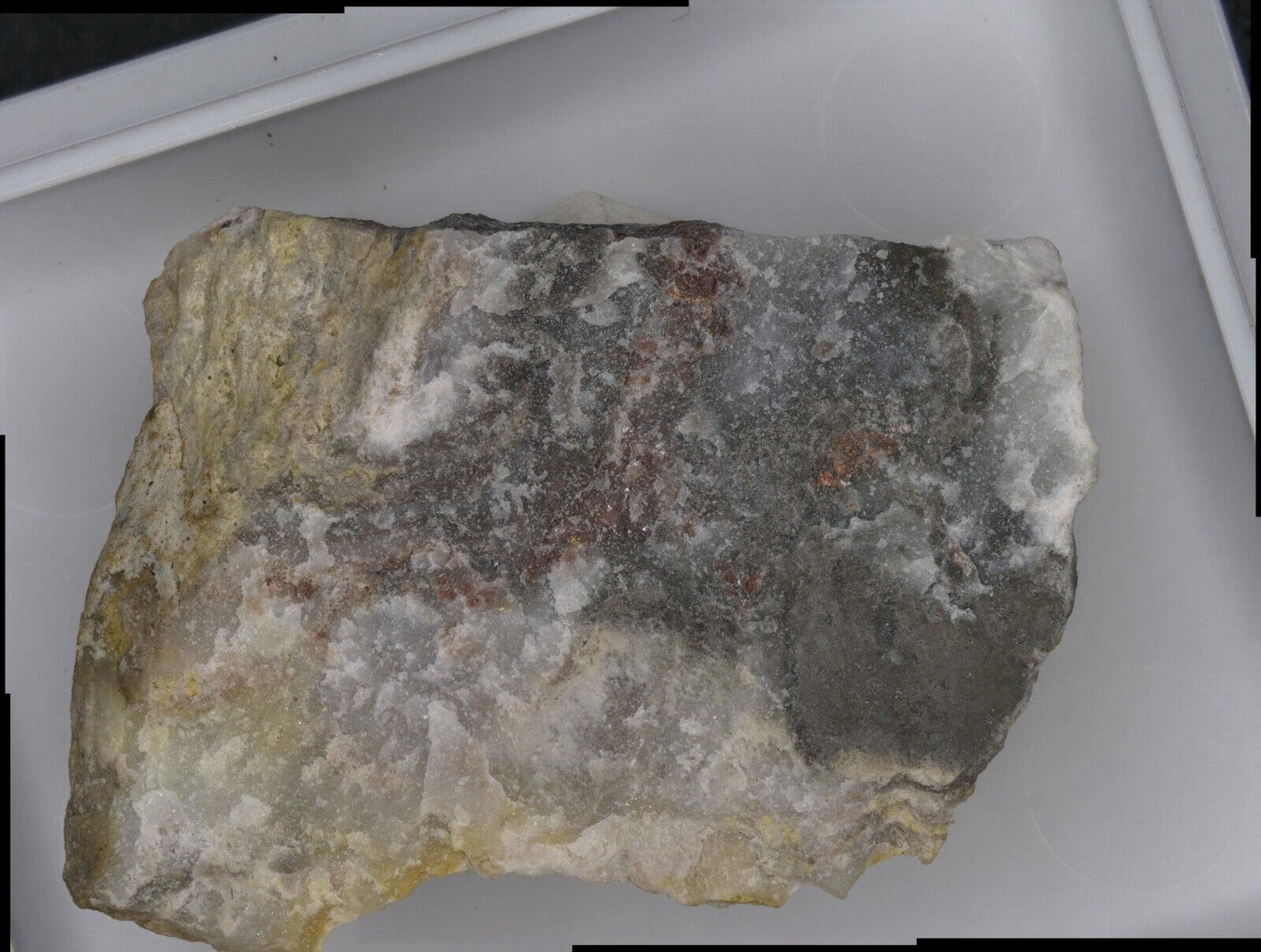 Chabourneite & Wakabayashilite Jas Roux, Valgaudemar, France SEM-EDS conf.