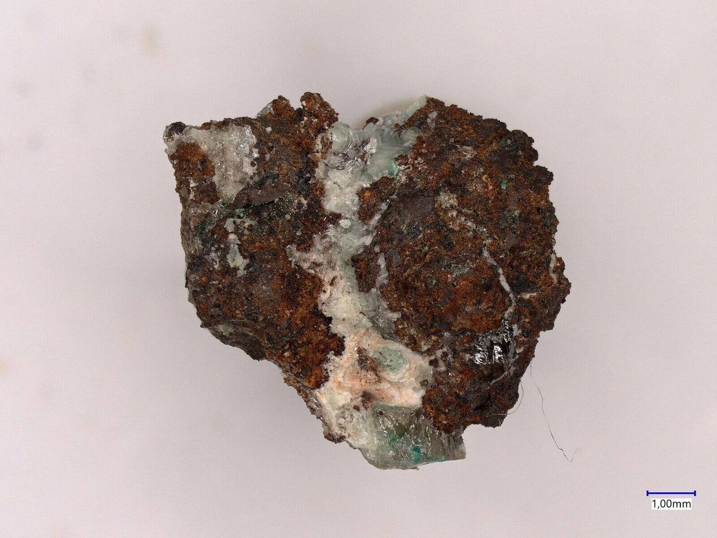 Minrecordit & Otavit Tsumeb mine, Tsumeb, Namibia EDX & Raman untersucht