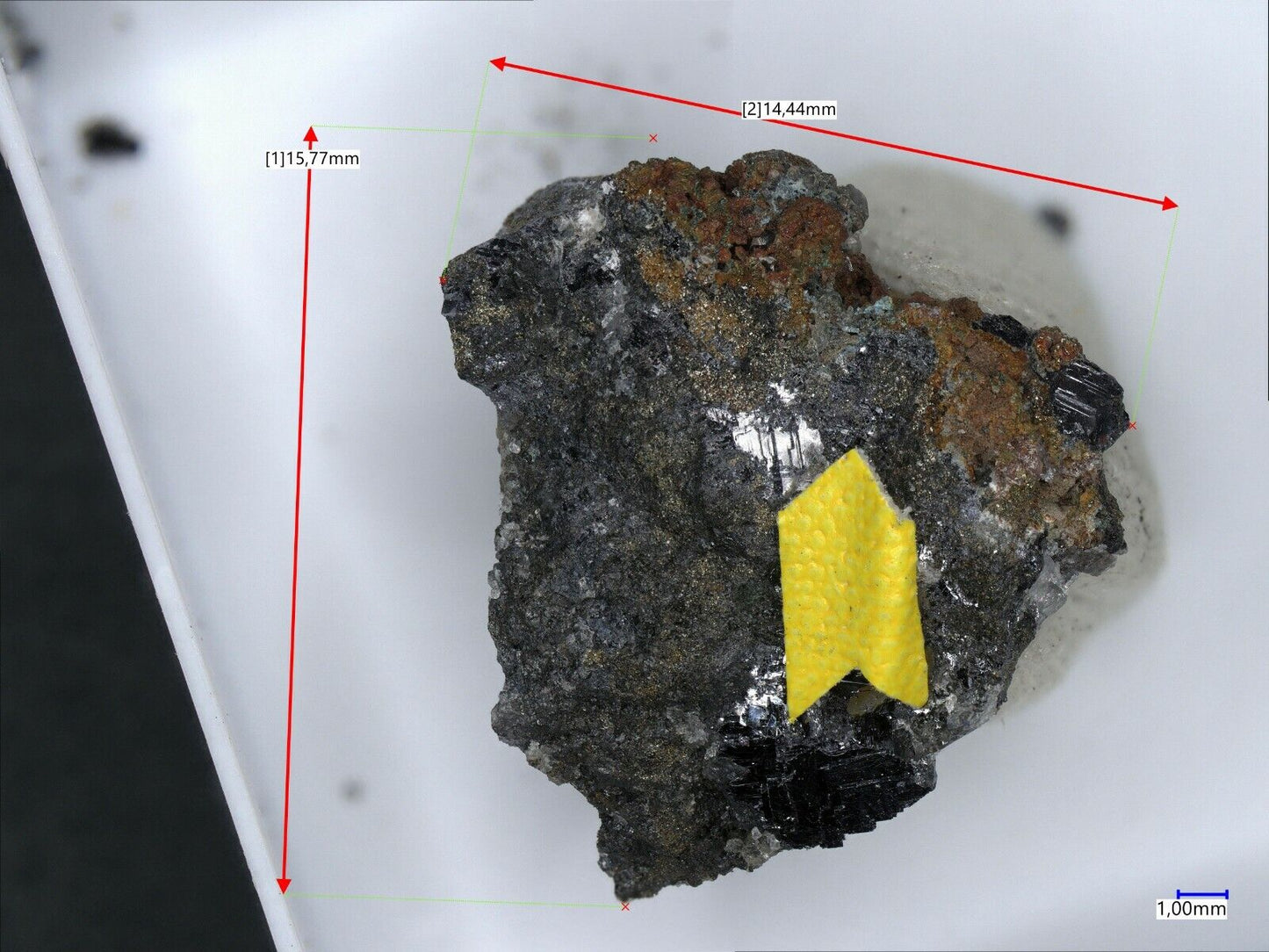 Munakatait Tsumeb mine, Tsumeb Namibia, EDX & Raman untersucht