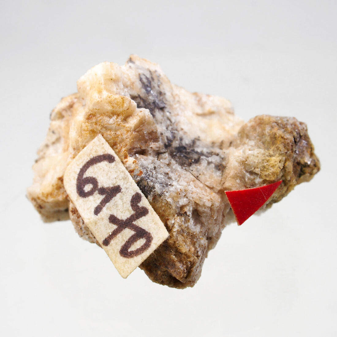 Beryllonite Pomarolli Farm, Linópolis, Minas Gerais, Brazil