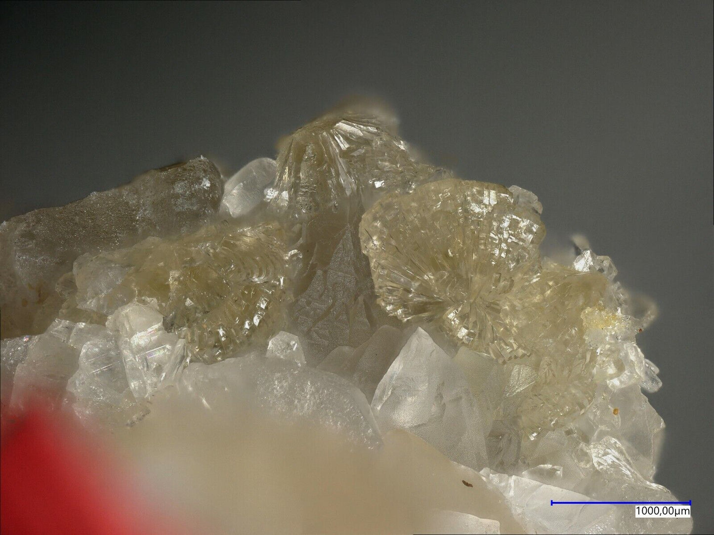 Hemimorphit / Hemimorphite Lengenbach, Binntal, Schweiz / Switzerland