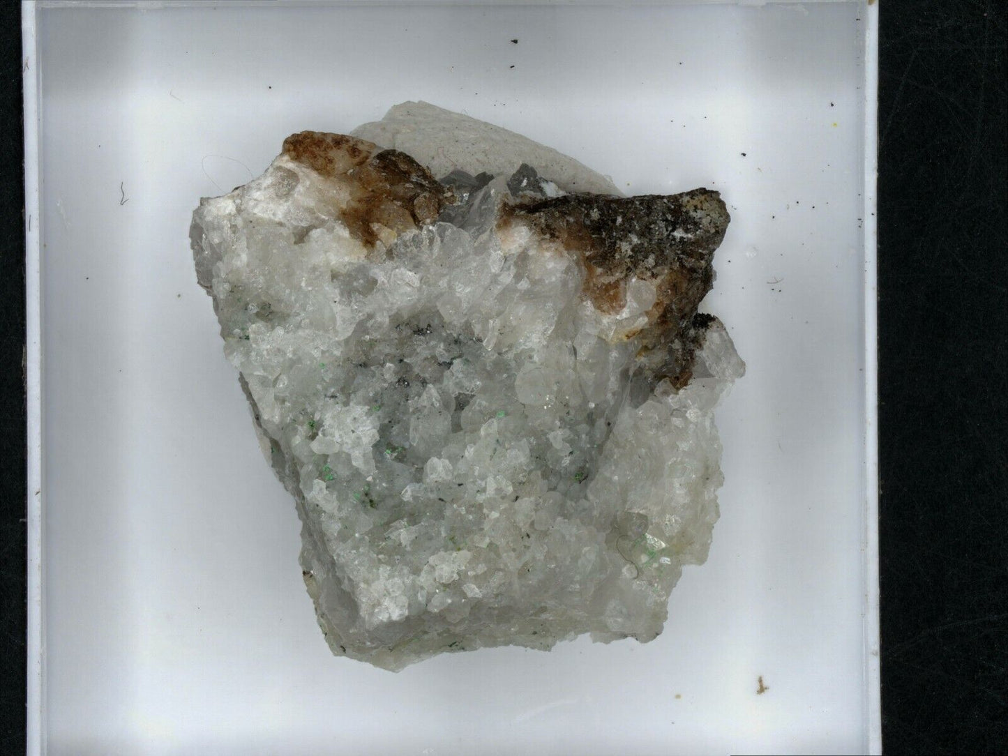 Tlapallit & Goldfieldit Raman & EDX untersucht North Star mine, Utah, USA