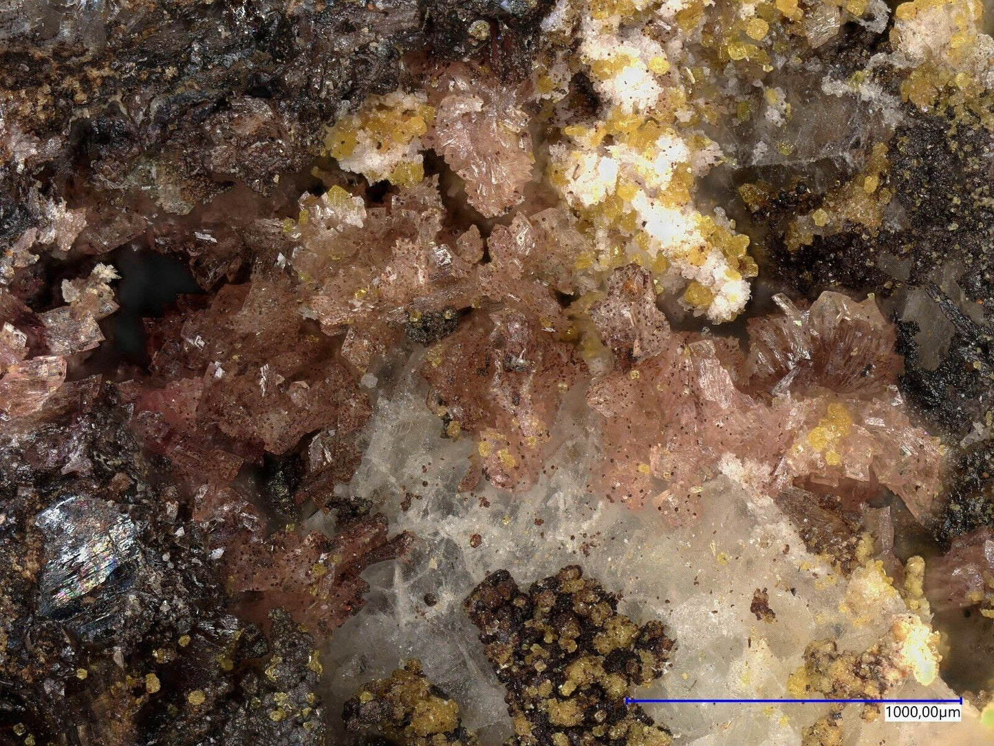 Leukophosphit & Cyrilovit Sapucaia Mine, Minas Gerais, Brasilien