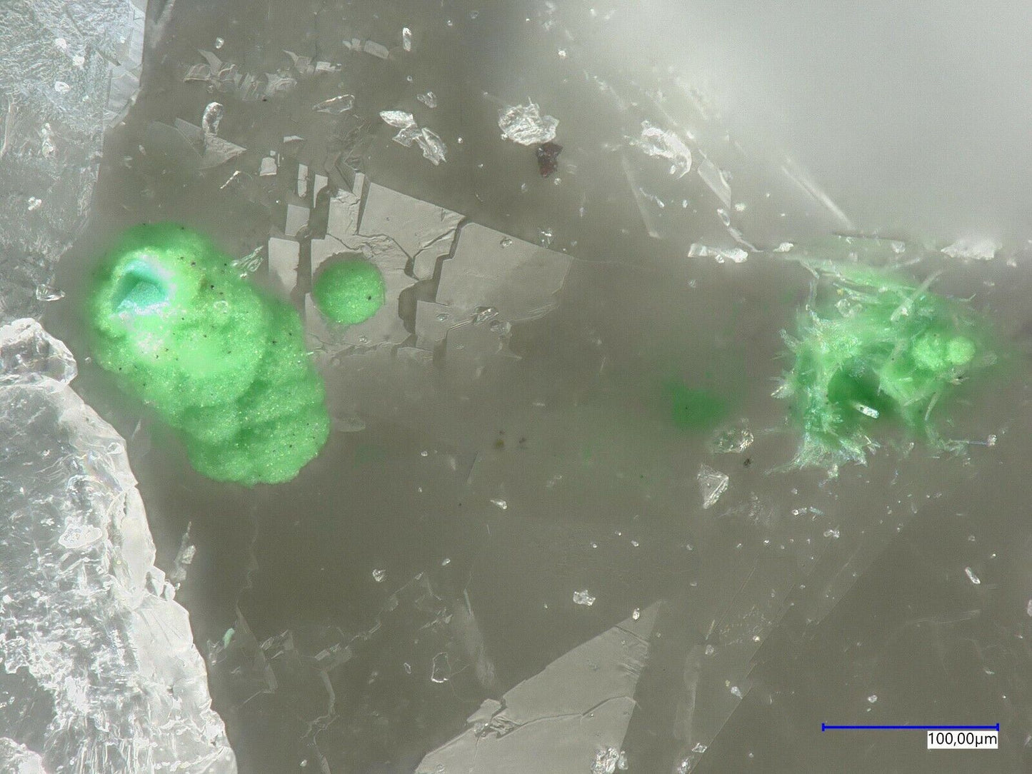 Tlapallit & Goldfieldit Raman & EDX untersucht North Star mine, Utah, USA