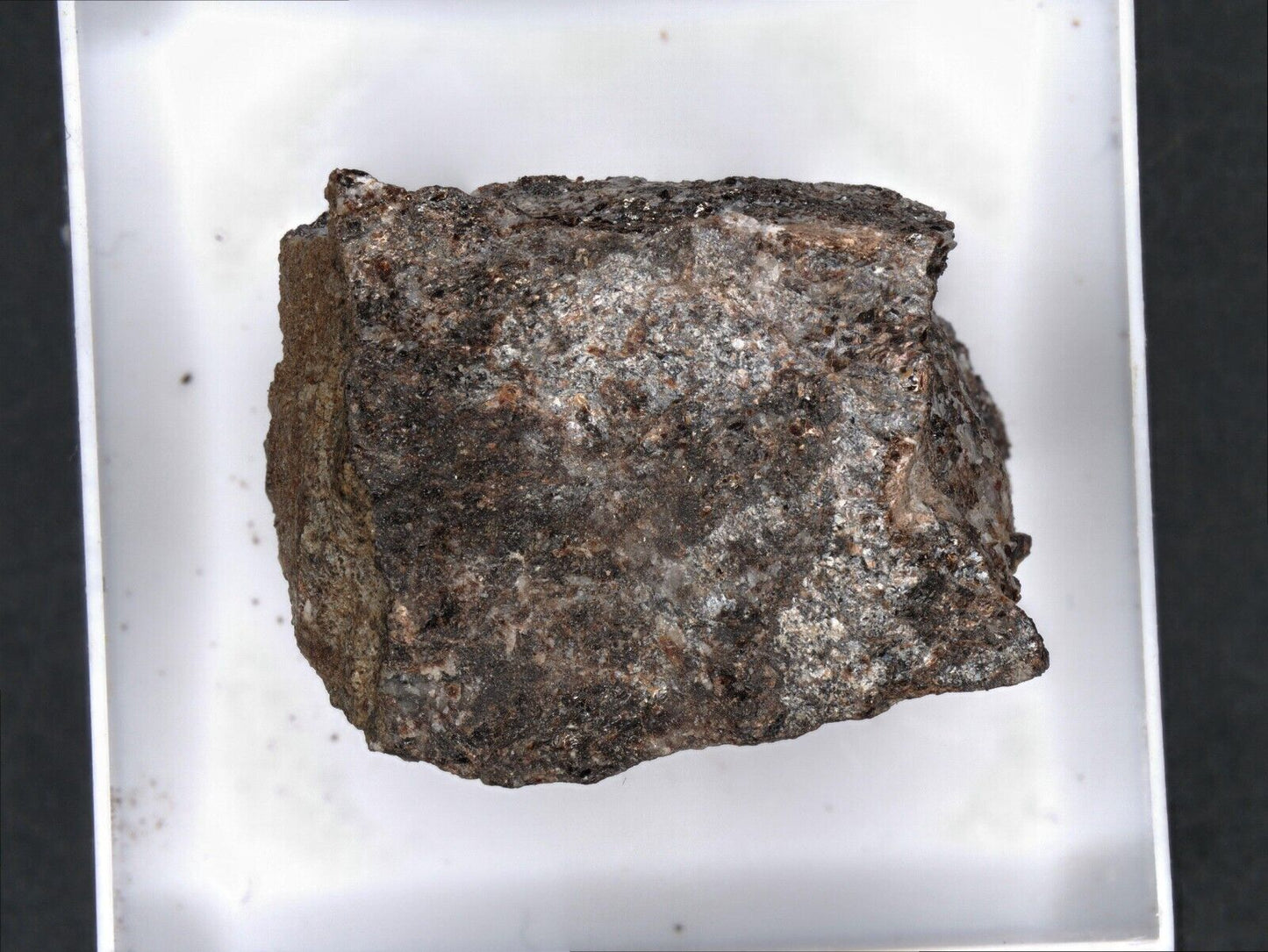 Colourless platy barysilite from Langban, Filipstad, Sweden