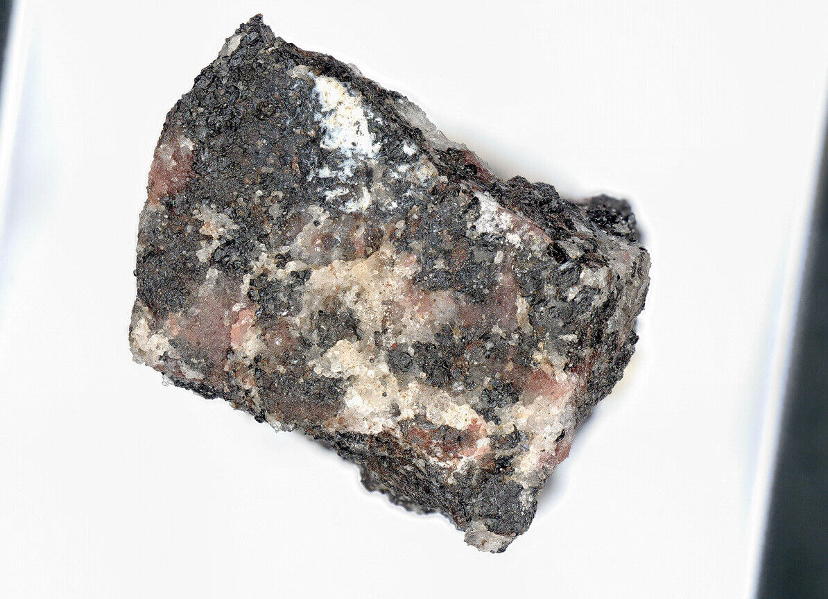 Sonolite Langban, Filipstad, Sweden - SEM-EDS & PXRD conf.