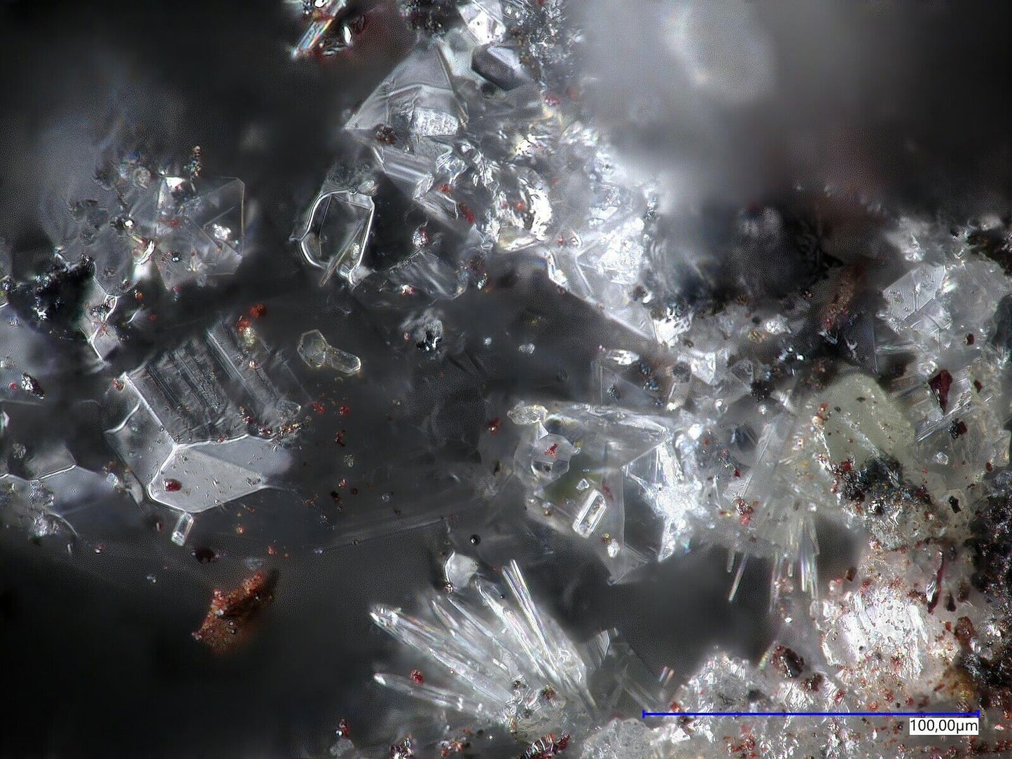 Senarmontit & Feinglosit Tsumeb mine, Tsumeb, Namibia EDX & Raman untersucht