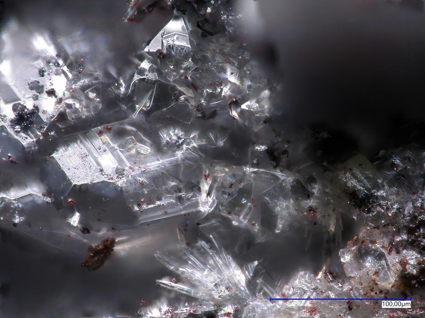 Senarmontit & Feinglosit Tsumeb mine, Tsumeb, Namibia EDX & Raman untersucht