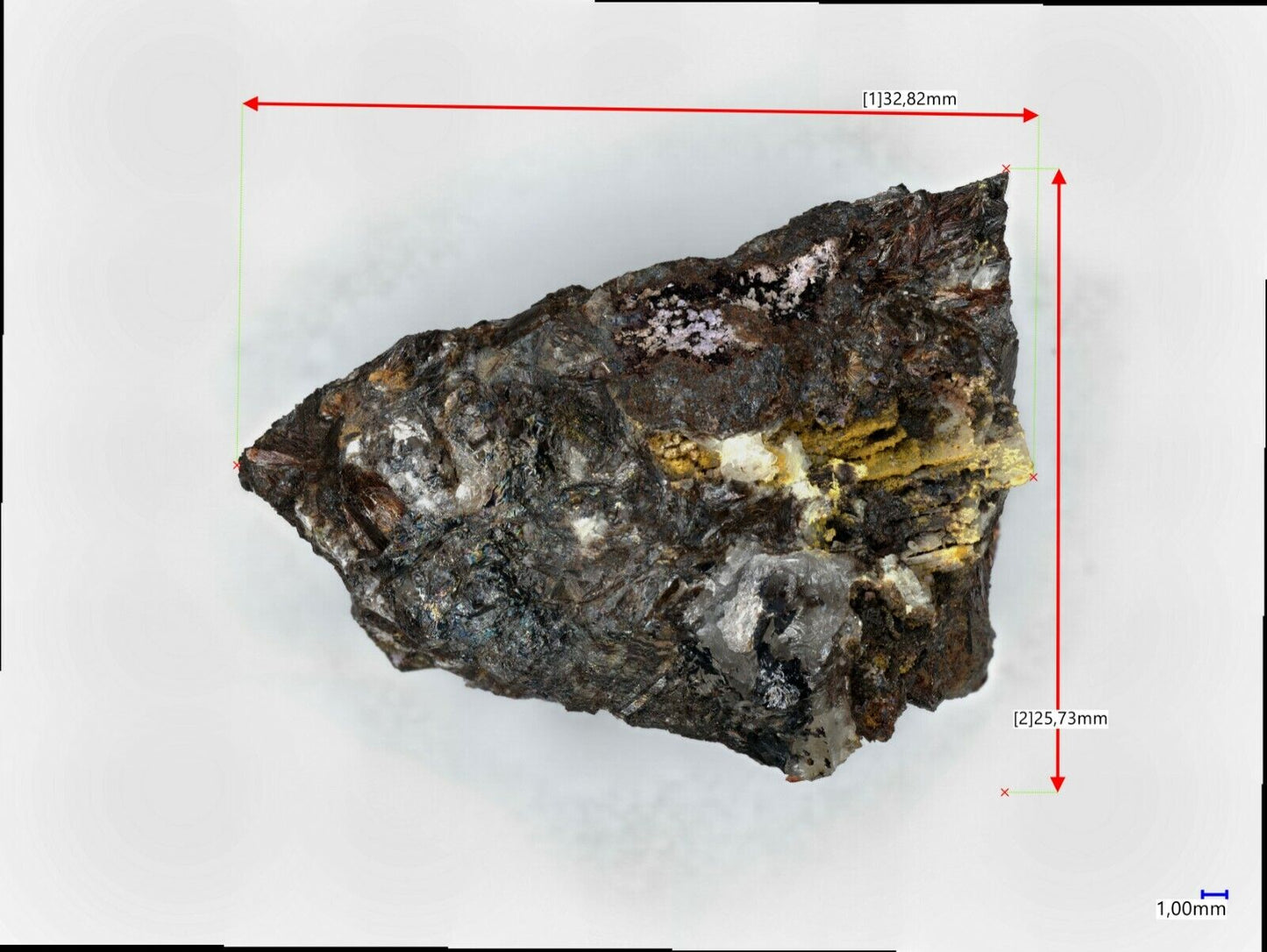 Leukophosphit & Cyrilovit Sapucaia Mine, Minas Gerais, Brasilien