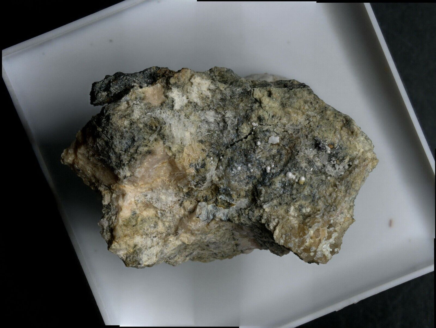 Chongite Uranus mine, Kleinrückerswalde, Saxony, Germany EDX XRD analysed